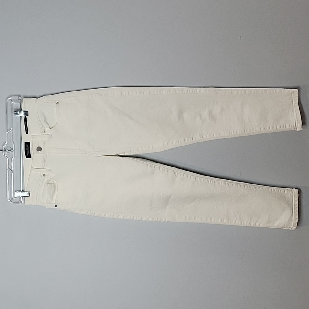 Banana Republic white mid rise straight legs 25